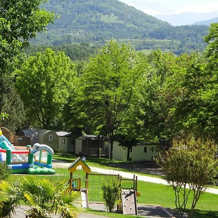 Camping - Piscine - Ccbaieb Montjoie-en-Couserans Ngoại thất bức ảnh