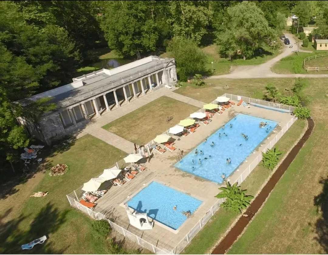 Camping - Piscine - Ccbaieb Montjoie-en-Couserans Ngoại thất bức ảnh